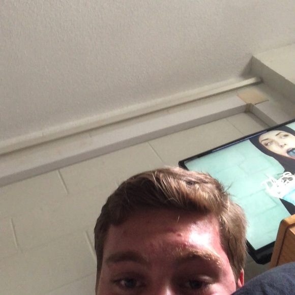 Meet your Posher, Chris - Picture 1 of 1